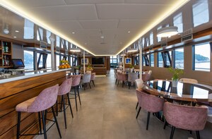 Lounge and Bar